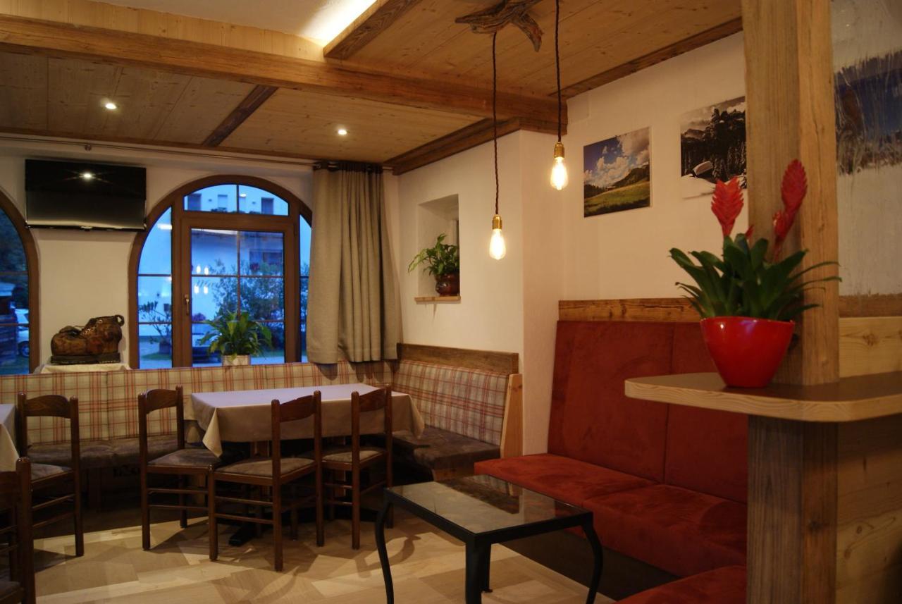Guesthouse Rungg Badia (South Tyrol) Exterior foto