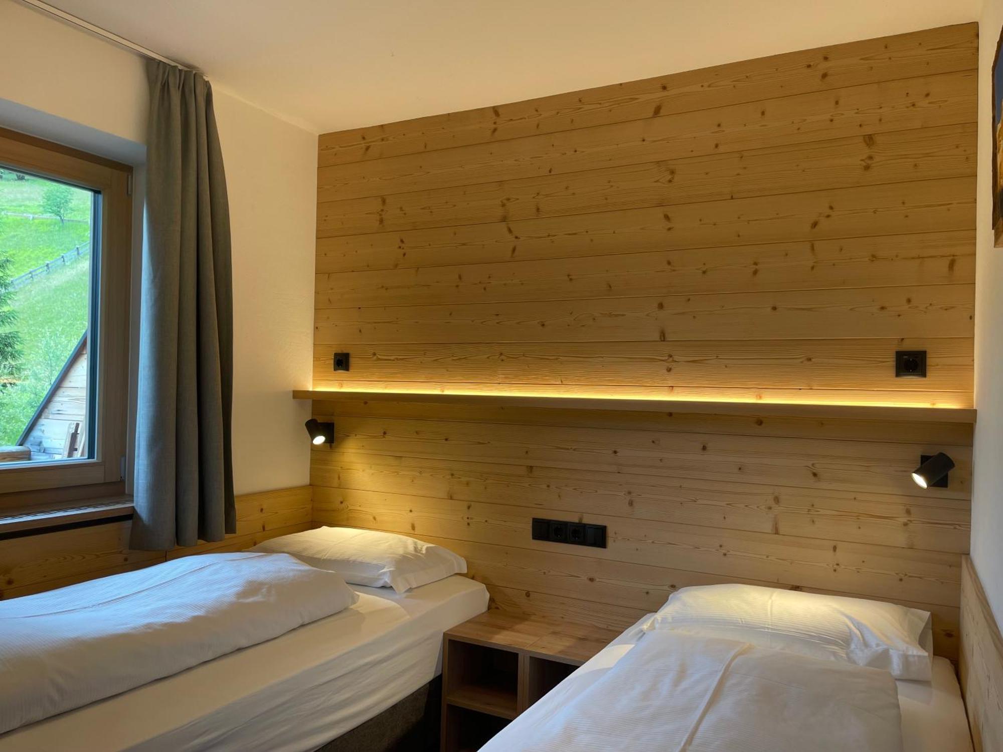 Guesthouse Rungg Badia (South Tyrol) Exterior foto